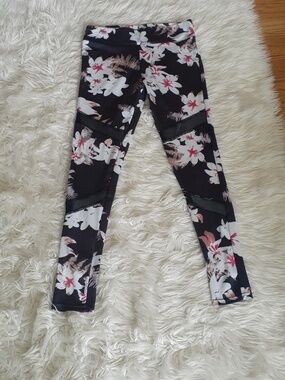 Black Floral Mesh Cut Out Leggings Size Medium